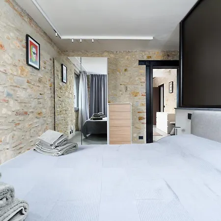 Voman Luxury Апартаменты Пьетразанта