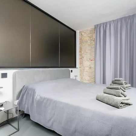 Voman Luxury Lejlighed