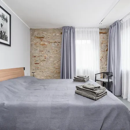 Voman Luxury * Pietrasanta