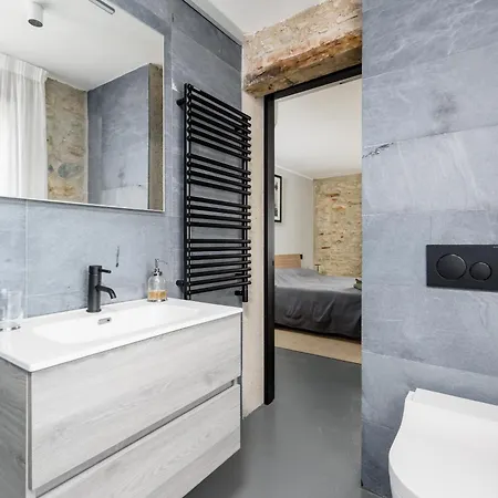 Voman Luxury * Pietrasanta